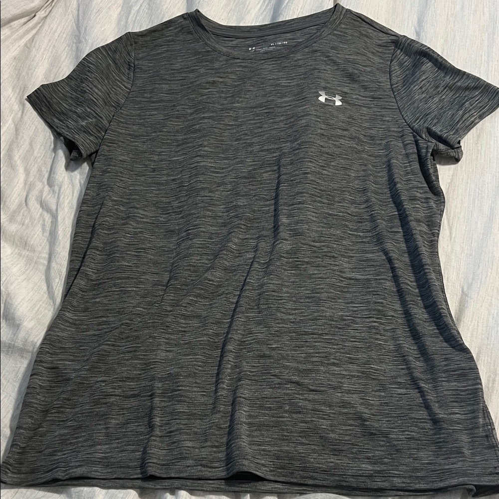 Under Armour Women's Dark Heather Gray Short Sleeve Performance Tee